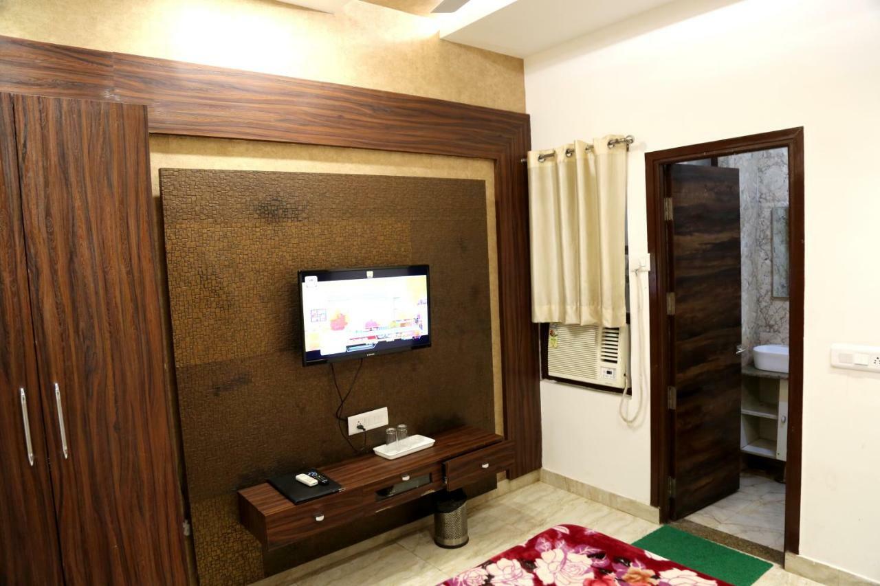 Shree Anand Dham Hotel Vrindāvan Exterior foto