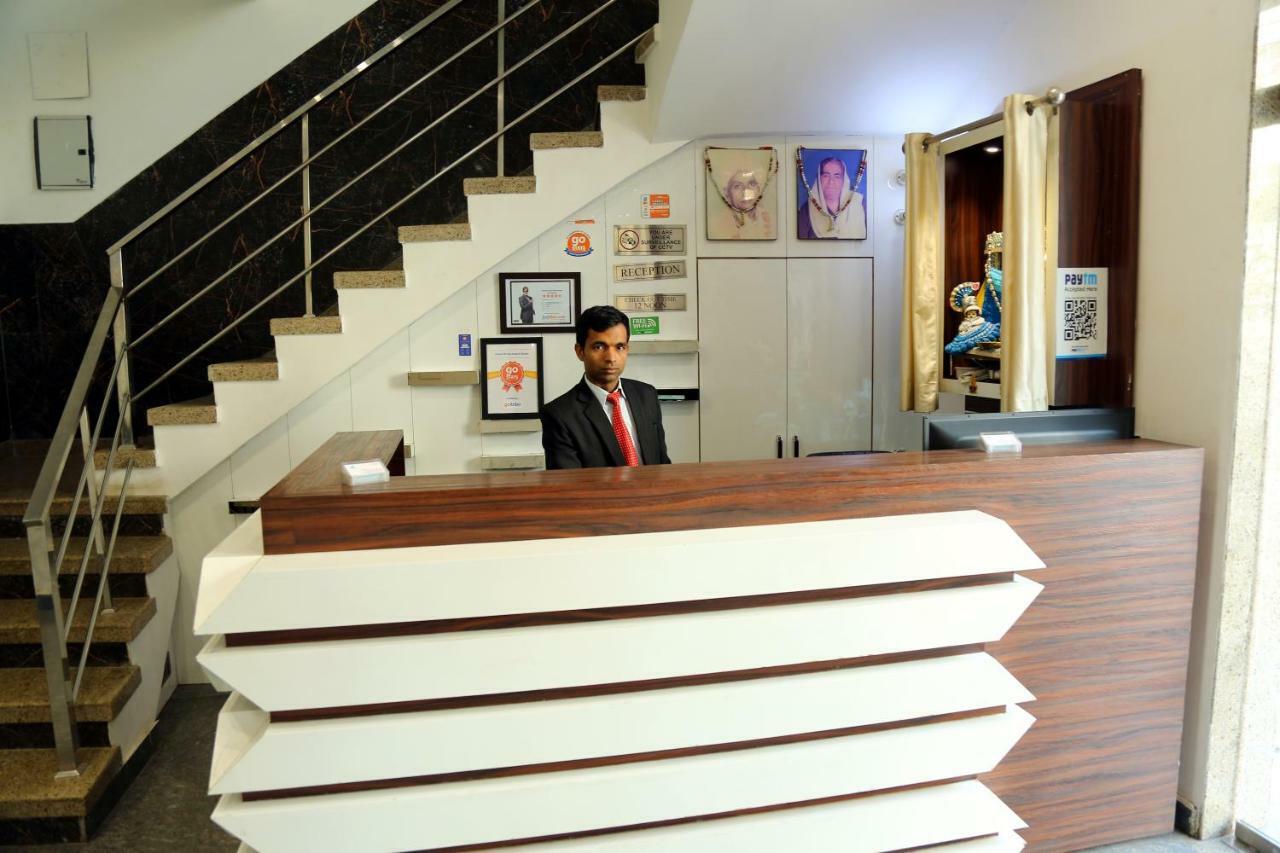 Shree Anand Dham Hotel Vrindāvan Exterior foto